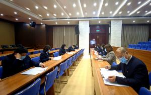 掀起學(xué)習(xí)“兩會(huì)”精神熱潮 ，確保各項(xiàng)任務(wù)全面貫徹落實(shí)！