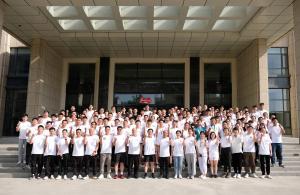 腳踏實(shí)地、行穩(wěn)致遠(yuǎn)——集團(tuán)公司舉辦慶祝公司成立70周年健走活動(dòng)